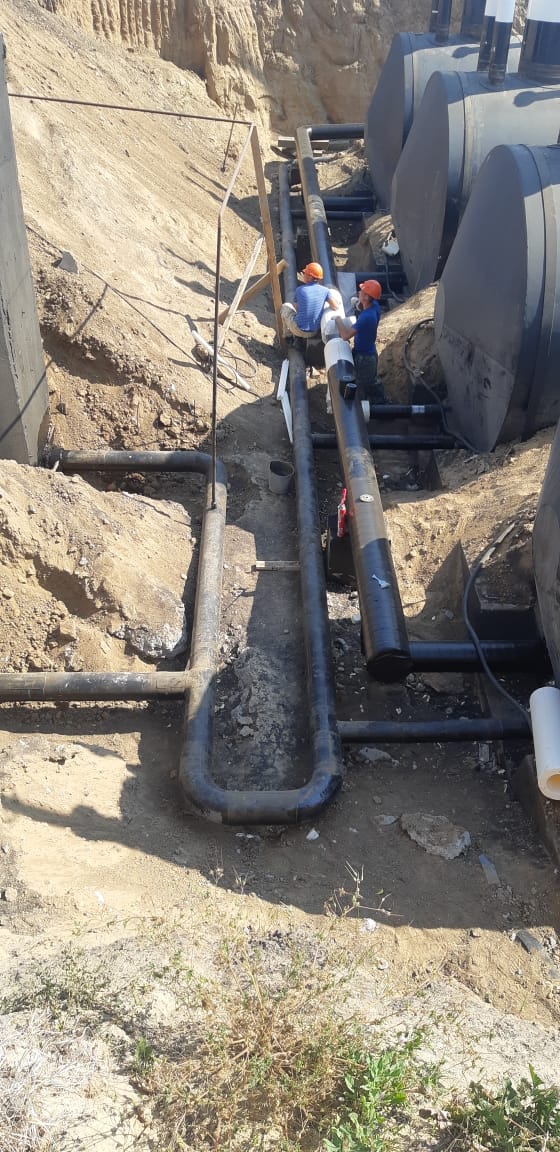 Цилиндры Foampipe на нефтепроводе